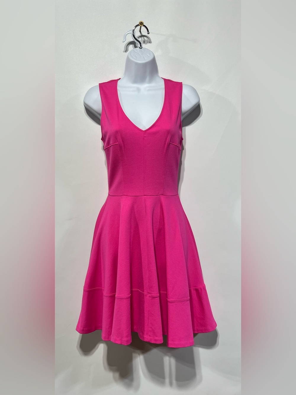 Love...ady Sleeveless Seaming Detail Fit & Flare Skater Dress Size Small NWT